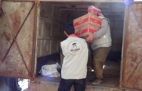 Food Delivery in city of Bab after Barrel Bombing