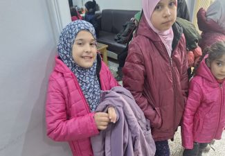 350 yetim çocuğun yüzünü güldürdük