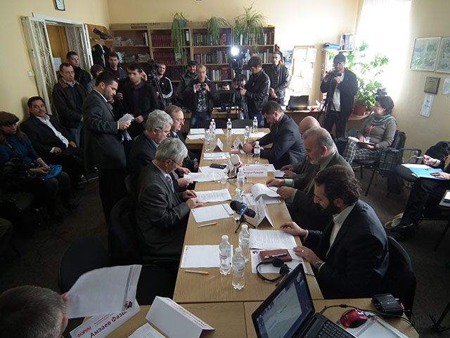 Kırım'da Uluslararası İnsan Hakları toplantısına katıldık