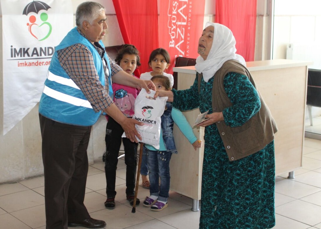 İMKANDER Ramazan yardımlarına başladı