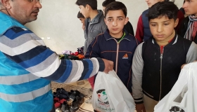 Suriyeli yetimlere yardımlar sürüyor - Basın