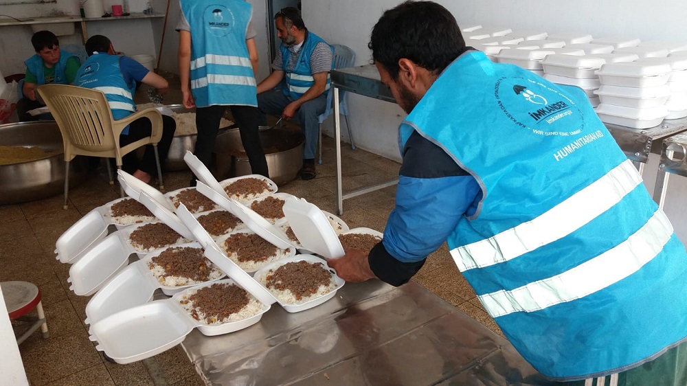 Her gün 3 bin kişiye iftar - Basında İMKANDER