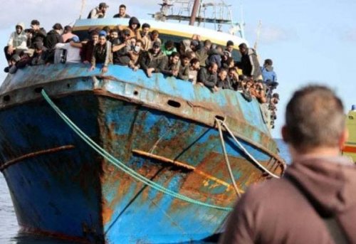 Yunanistan da batan sığınmacı teknesinde hayatını kaybedenler için Pakistan da