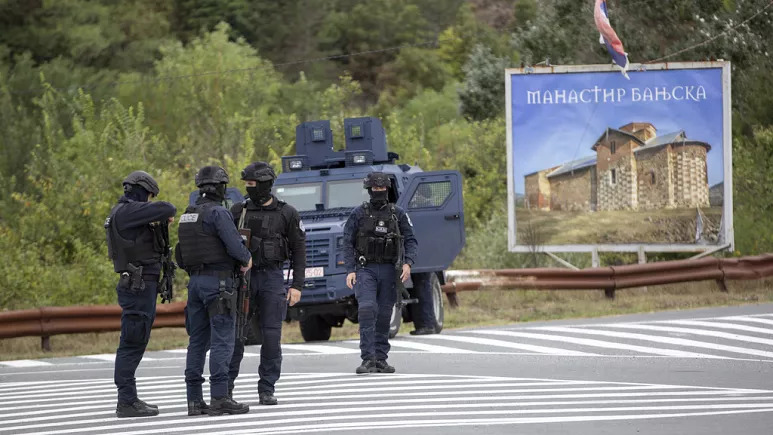 ABD ve AB Kosova polisine yönelik saldırıyı kınadı Rusya Sırplara