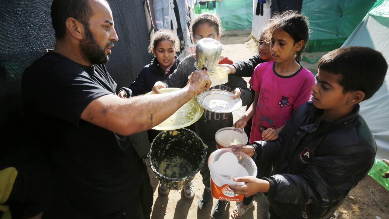Gazze'de binlerce Filistinli açlık ve susuzluk tehlikesiyle karşı karşıya