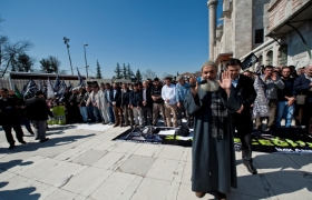 Dokko Umarov İçin Gıyabi Cenaze Namazı Fatih Camii